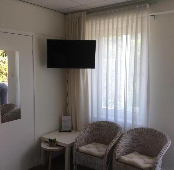 غرفة قياسية, Pension Oranje