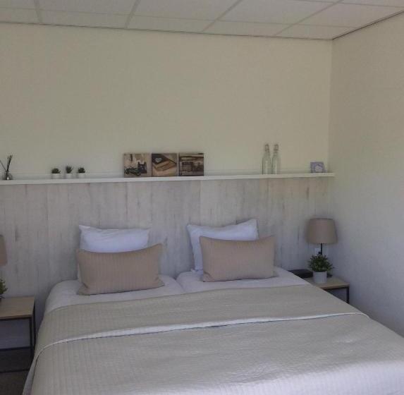 غرفة قياسية, Pension Oranje