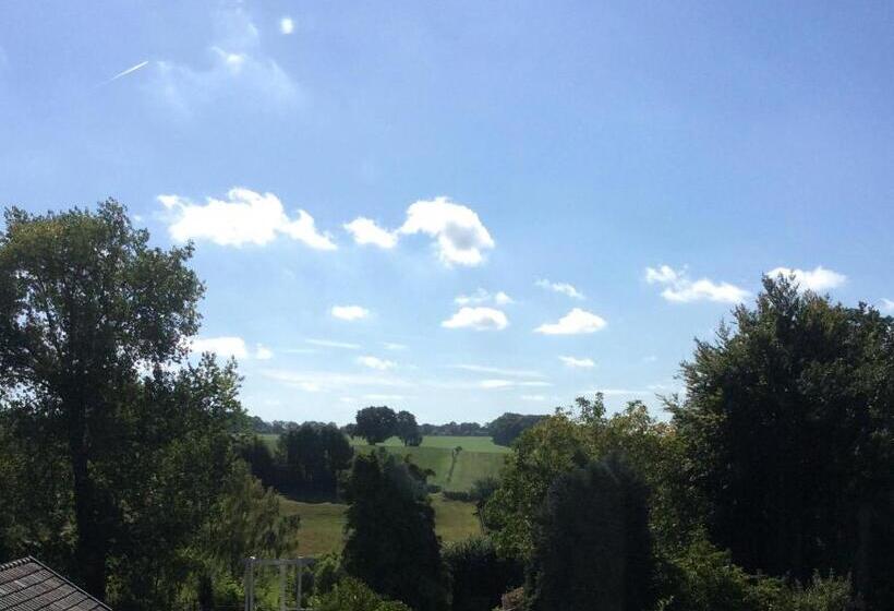 غرفة عائلية, Pension Oranje