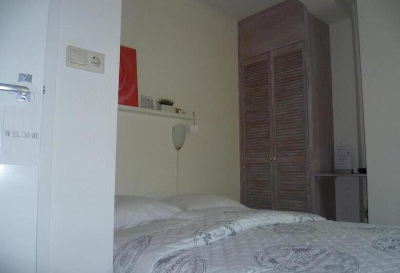 غرفة أساسية, Pension Oranje