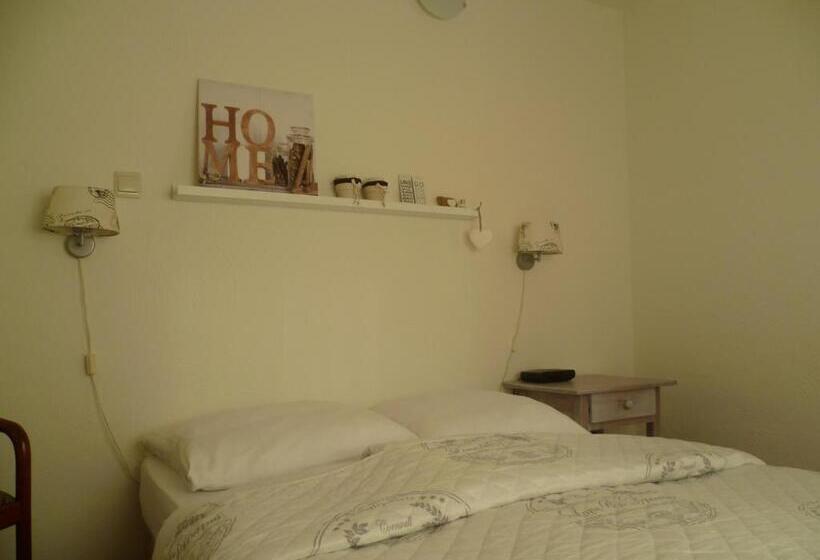 غرفة عائلية, Pension Oranje