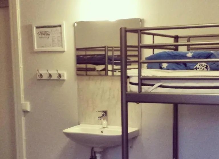 バスルーム共同エコノミー4人部屋, Stf Landskrona Hostel