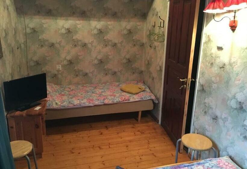 اتاق اکونومی, Tolli Hostel & Holiday House