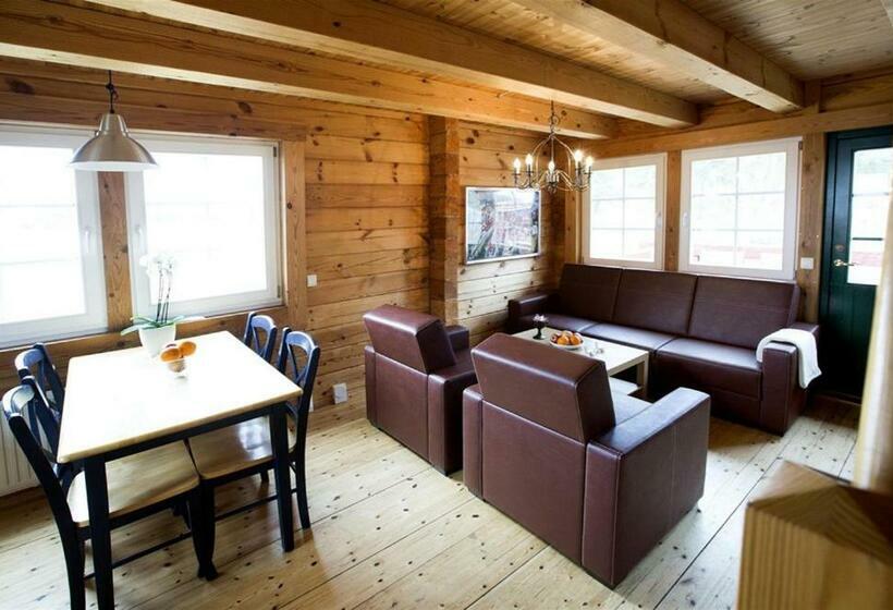 קוטג' דלוקס, Västervik Resort