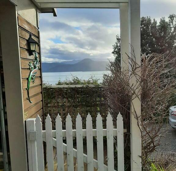 اتاق استاندارد با چشمانداز دریا, A Sea View B&b