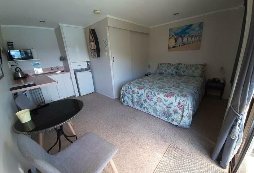 اتاق استاندارد با چشمانداز دریا, A Sea View B&b