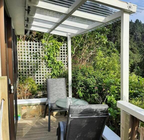 اتاق استاندارد با چشمانداز دریا, A Sea View B&b