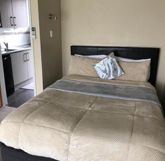 Студия Стандарт, Aarburg Airport Motel