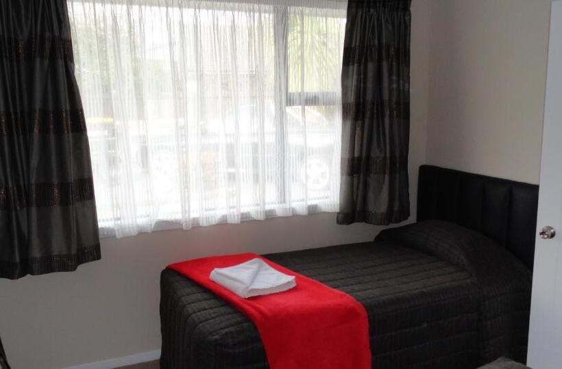 Семейный Номер, Aarburg Airport Motel