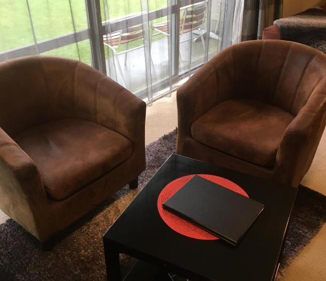 Семейный Номер, Aarburg Airport Motel