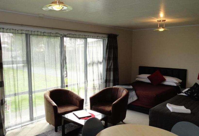 Семейный Номер, Aarburg Airport Motel