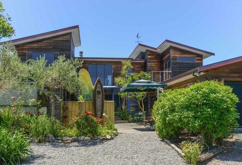 디럭스 스튜디오, Absolute Beachfront B&b