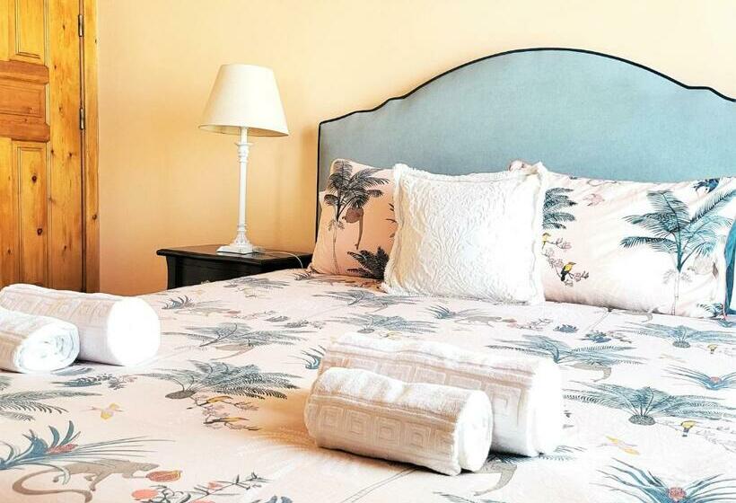 سوئیت با بالکن, Sunlight House