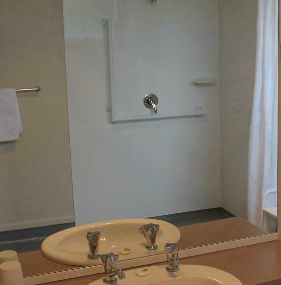 Студия Стандарт, Alpine Rose Motel