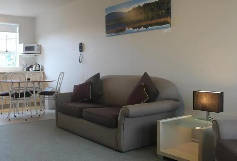 Huoneisto 1 Makuuhuone, Alpine Rose Motel
