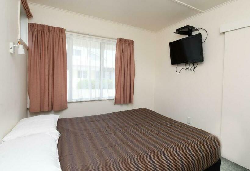 דירת חדר בסיסית, Avon Motel