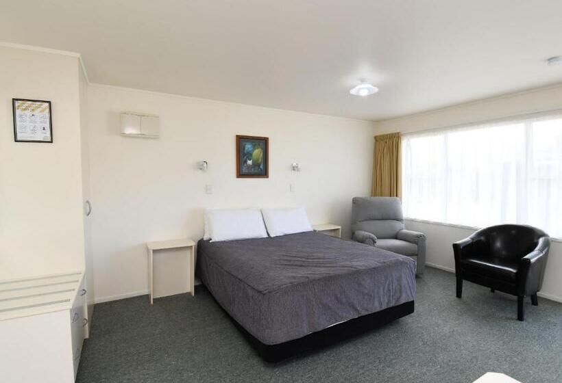 חדר סטודיו סטנדרד, Avon Motel