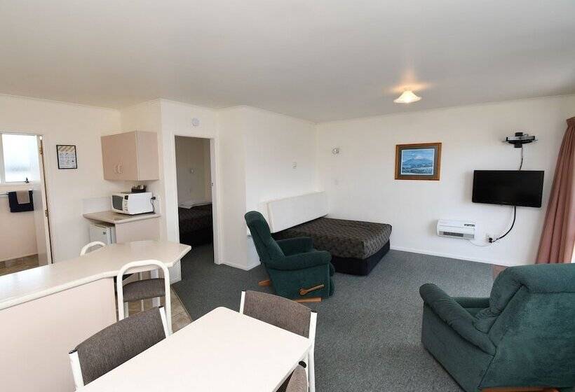 דירת חדר משפחתית, Avon Motel