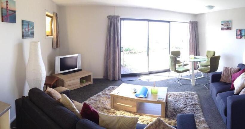 带大床的套房, Baywaterviews