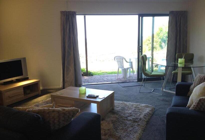 带大床的套房, Baywaterviews