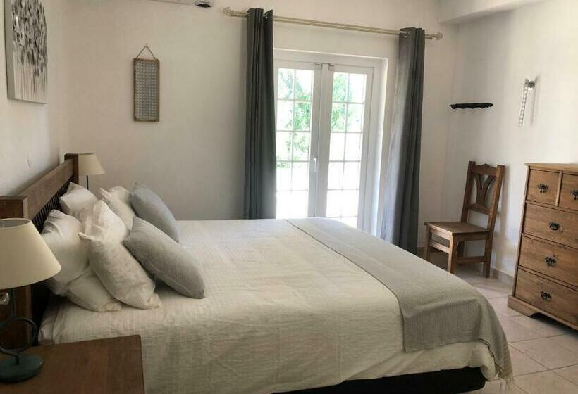 غرفة قياسية مزوَّدة بتراس, Casa Jardim Oasis