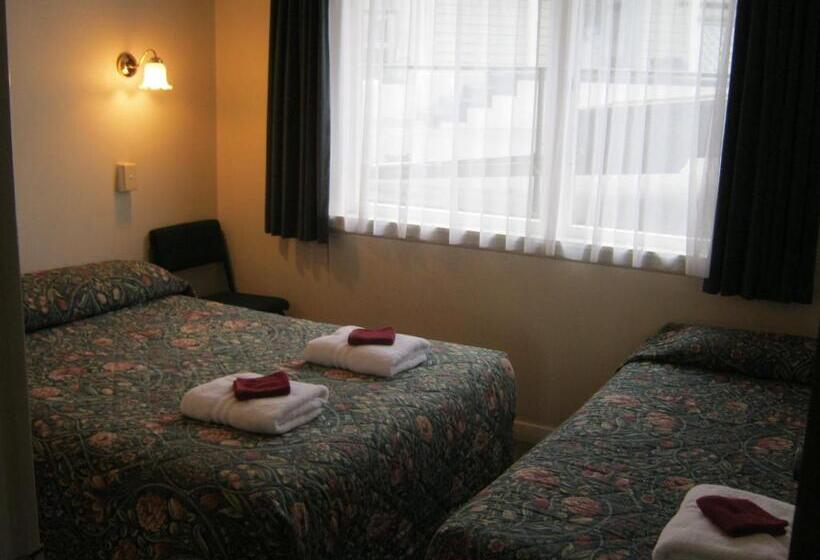 غرفة عائلية, Blue Dolphin Motel