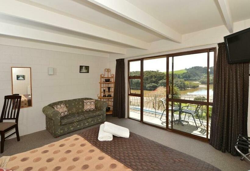 استودیو استاندارد با تخت کینگ, Waterfalls Estate Motel & Campground