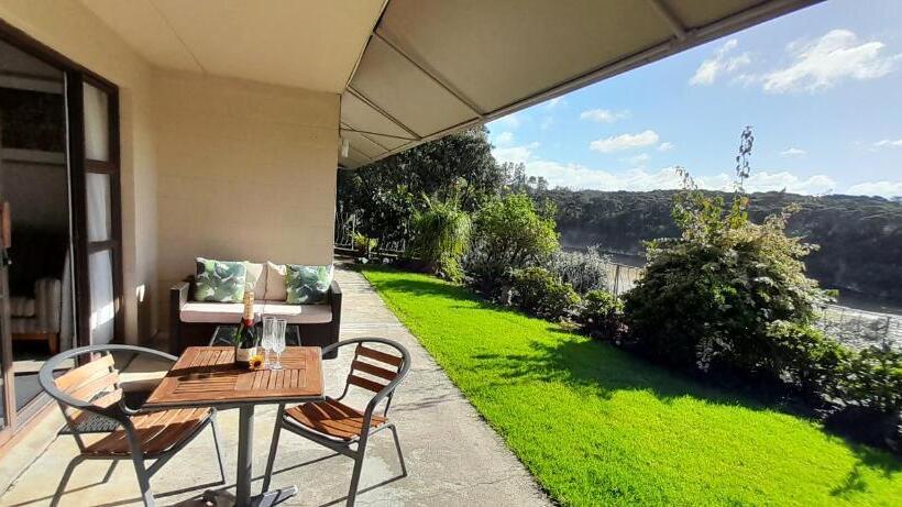 آپارتمان 1 خوابه همکف, Waterfalls Estate Motel & Campground