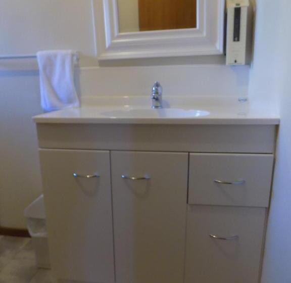 标准工作室, Garden City Motel