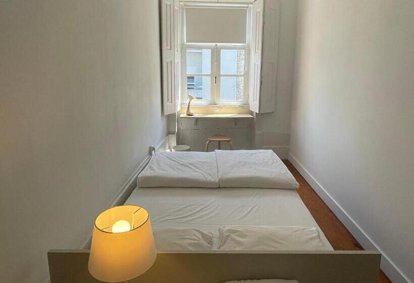 اتاق اکونومی, Hostel Alegria