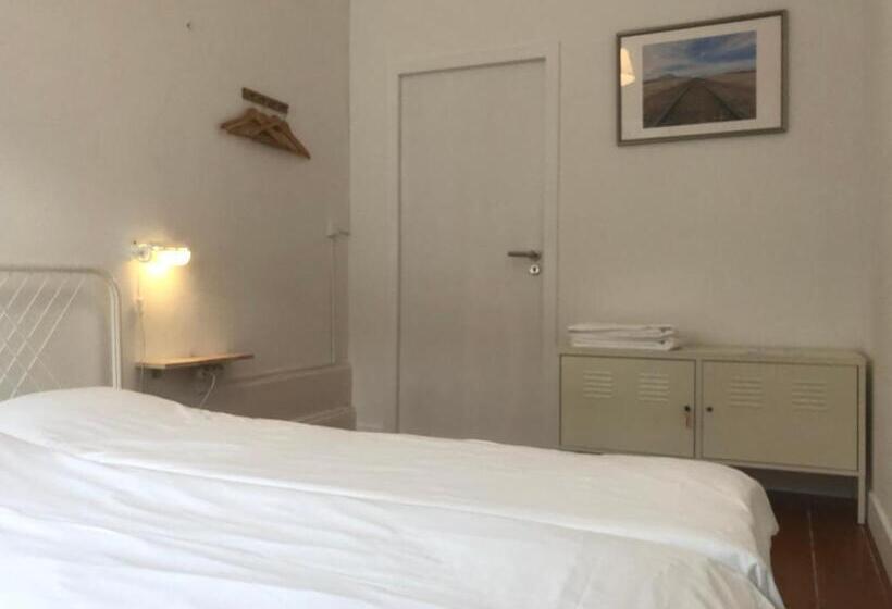 اتاق عادی, Hostel Alegria