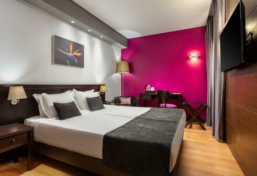 Habitación Estándar, Luena