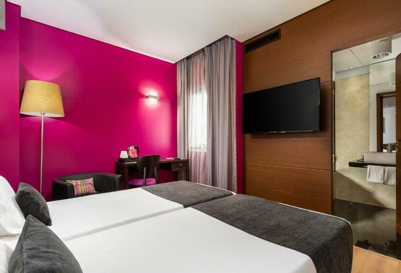 اتاق استاندارد, Luena