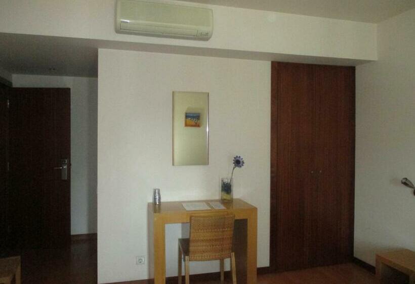 غرفة قياسية ثلاثية, Paulo Vi