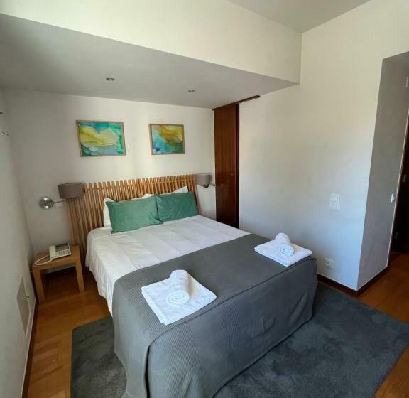 غرفة قياسية, Paulo Vi