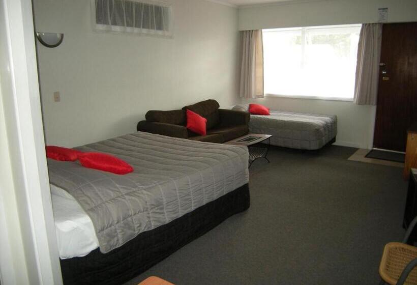 استودیوی استاندارد, Kauri Lodge Motel