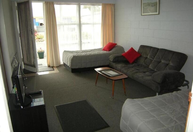 اتاق خانوادگی, Kauri Lodge Motel