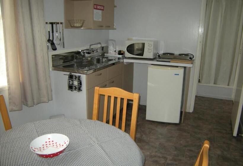 اتاق خانوادگی, Kauri Lodge Motel