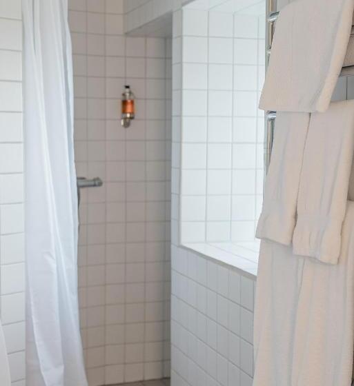 キングサイズベッドのスーペリアルーム, Kiviks Hotell