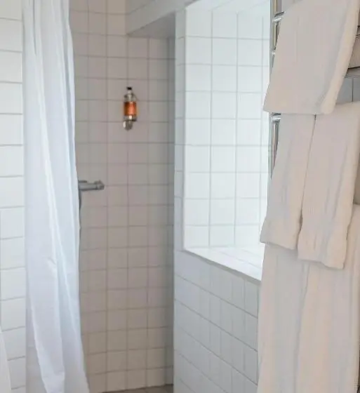 キングサイズベッドのスーペリアルーム, Kiviks Hotell