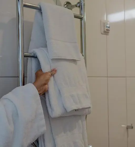 キングサイズベッドのスーペリアルーム, Kiviks Hotell
