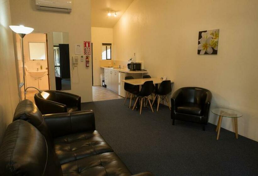 带2个卧室的公寓, Captains Quarters Motor Inn