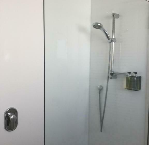 استودیو استاندارد با تخت کینگ, Captains Quarters Motor Inn