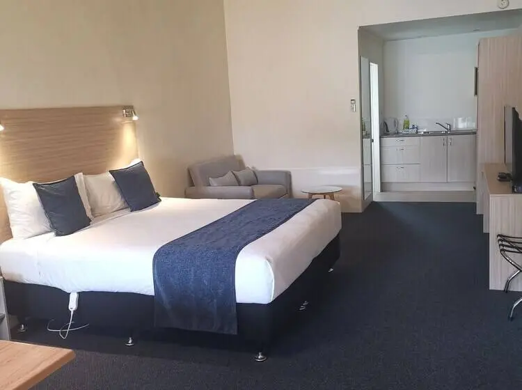 استودیو استاندارد با تخت کینگ, Captains Quarters Motor Inn