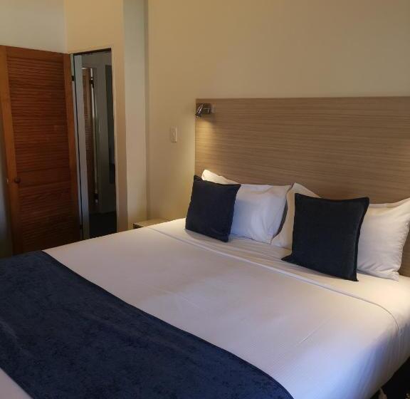 آپارتمان 2 خوابه, Captains Quarters Motor Inn
