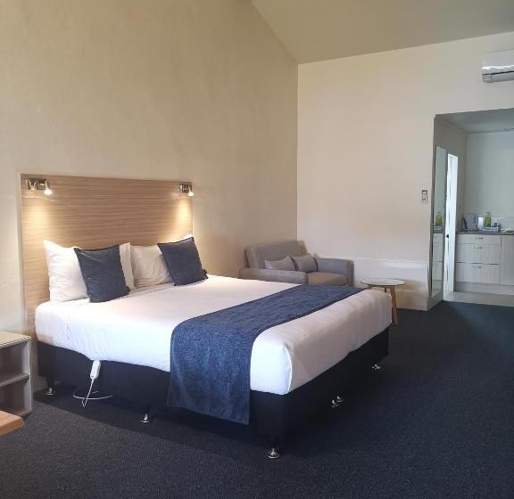 استودیو استاندارد با تخت کینگ, Captains Quarters Motor Inn