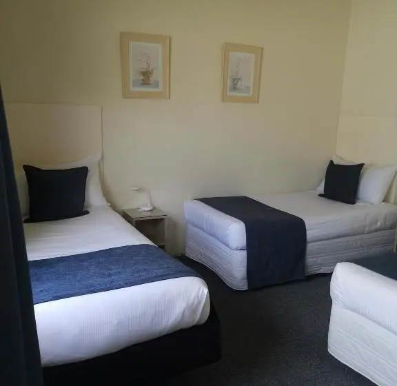 آپارتمان 2 خوابه, Captains Quarters Motor Inn