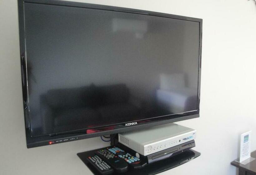 סטודיו אקזקיוטיב, Matariki Motor Lodge