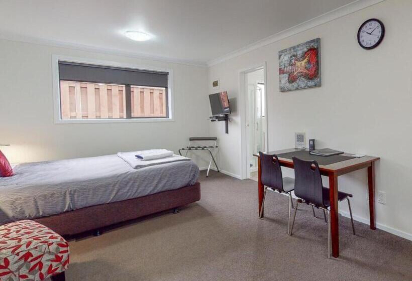 סטודיו אקזקיוטיב, Matariki Motor Lodge