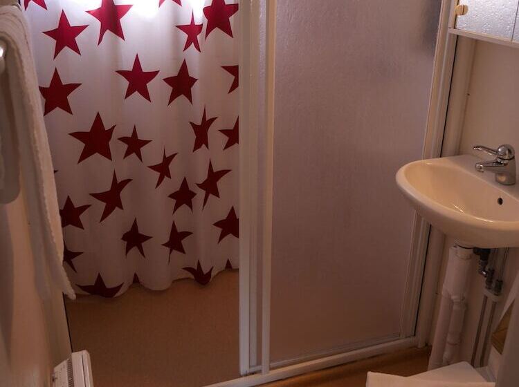 Дом 1 Спальня, L Moskogen